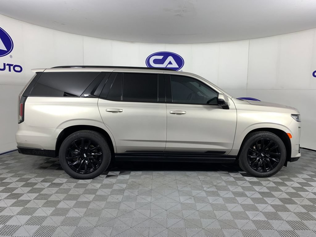 Used 2022 Cadillac Escalade Sport Platinum w/ LPO, ONYX Package AWD/4WD image 2