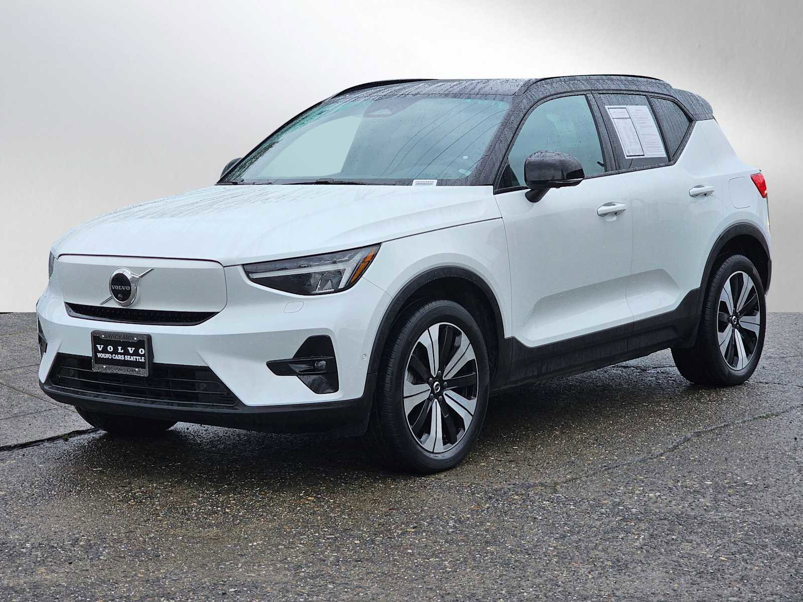 Certified 2023 Volvo XC40 Recharge Plus image 7