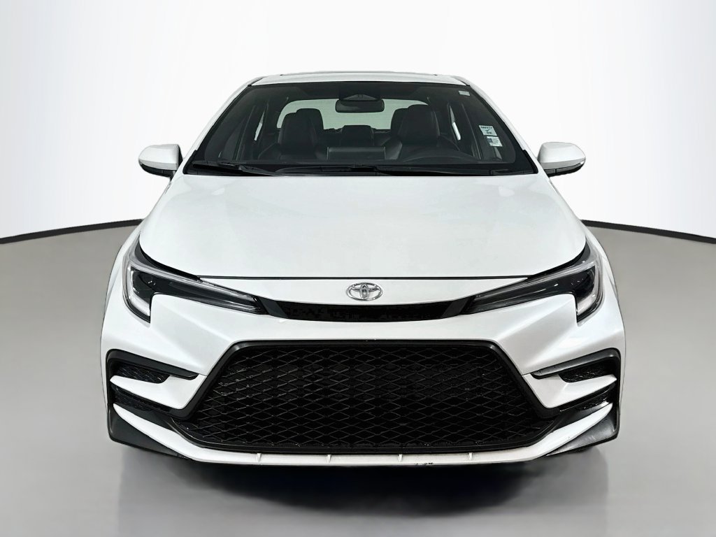Used 2024 Toyota Corolla XSE FWD image 3