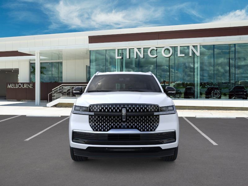 New 2026 Lincoln Navigator L Premier AWD/4WD image 6