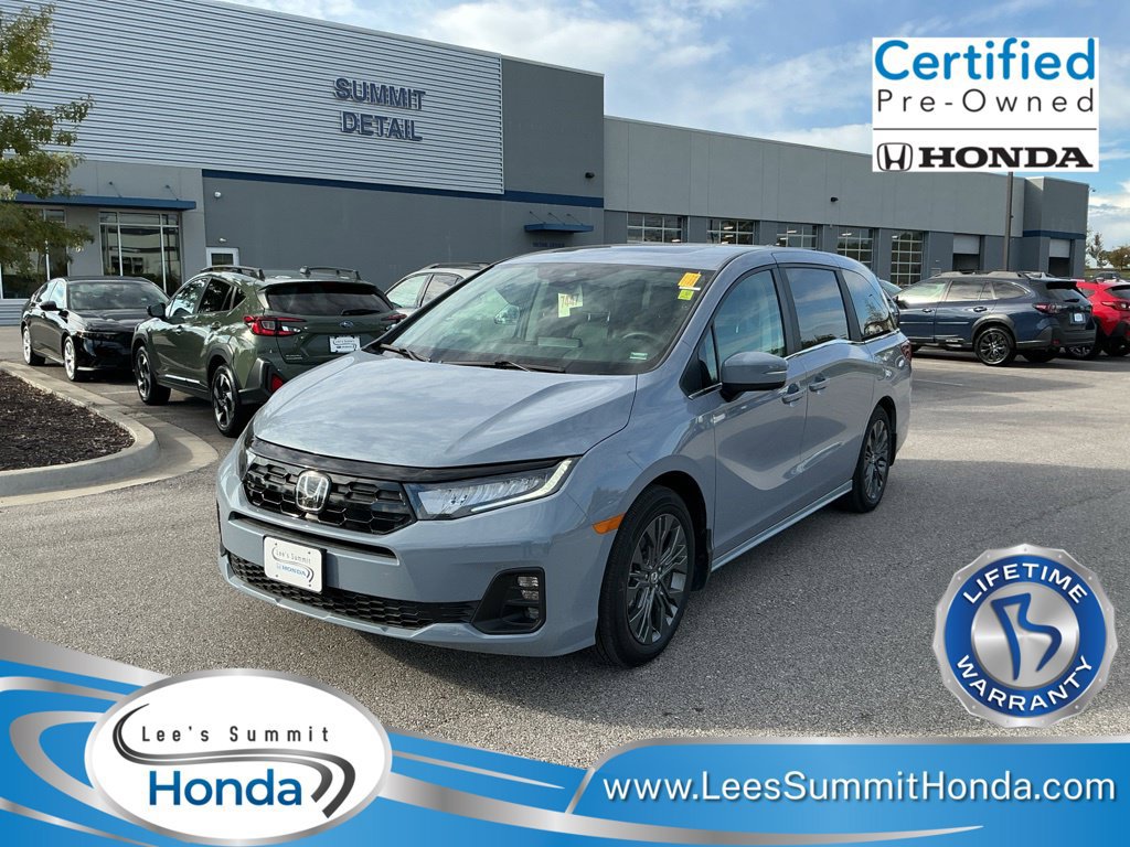 Certified 2026 Honda Odyssey Touring image 1