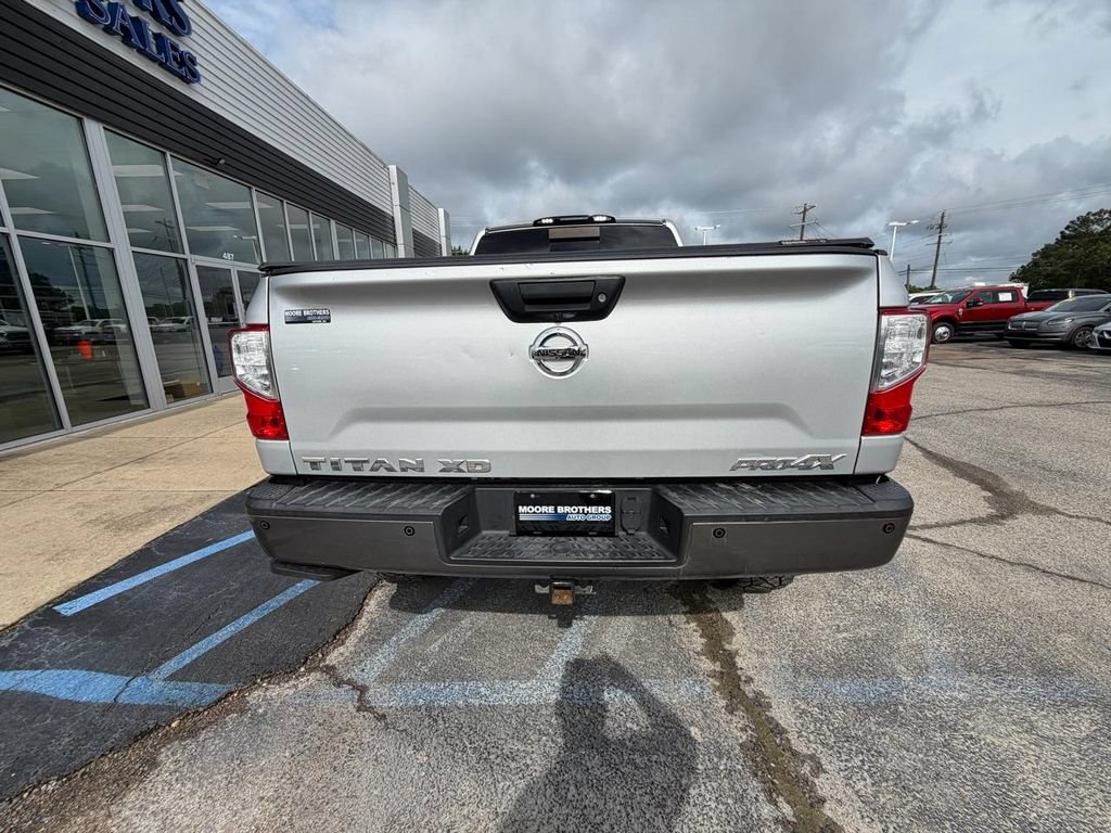Used 2018 Nissan Titan PRO-4X w/ Pro-4x Convenience Package AWD/4WD image 7