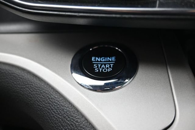 Used 2024 Ford Explorer XLT w/ Equipment Group 202A AWD/4WD image 23