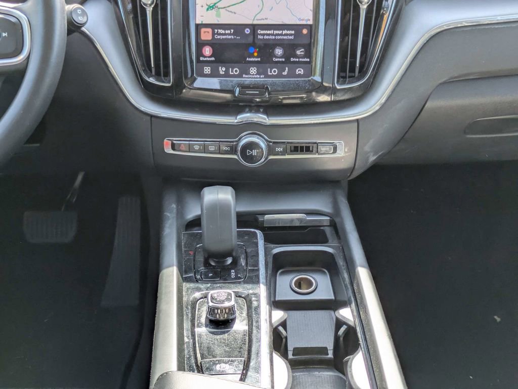 Used 2024 Volvo XC60 B5 Core AWD/4WD image 19