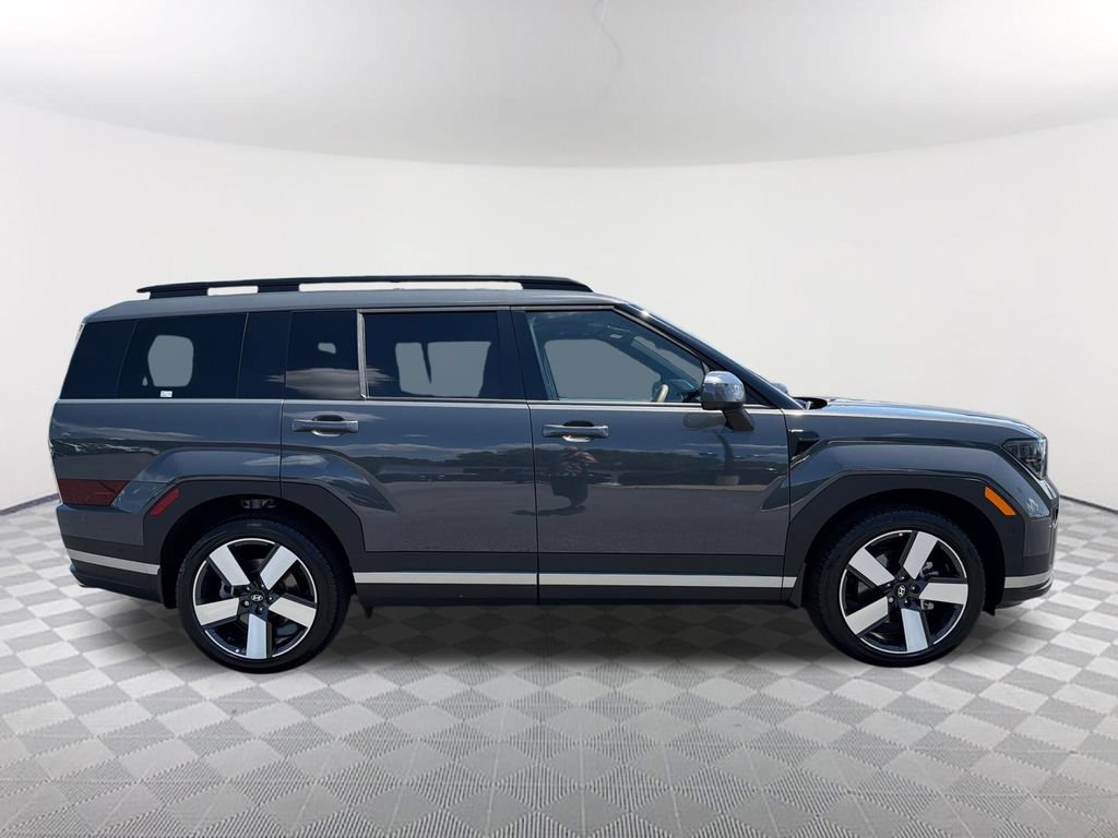 Used 2026 Hyundai Santa Fe Limited FWD image 4