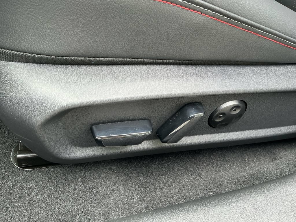 New 2026 Nissan Sentra SR w/ SR Premium Package FWD image 25