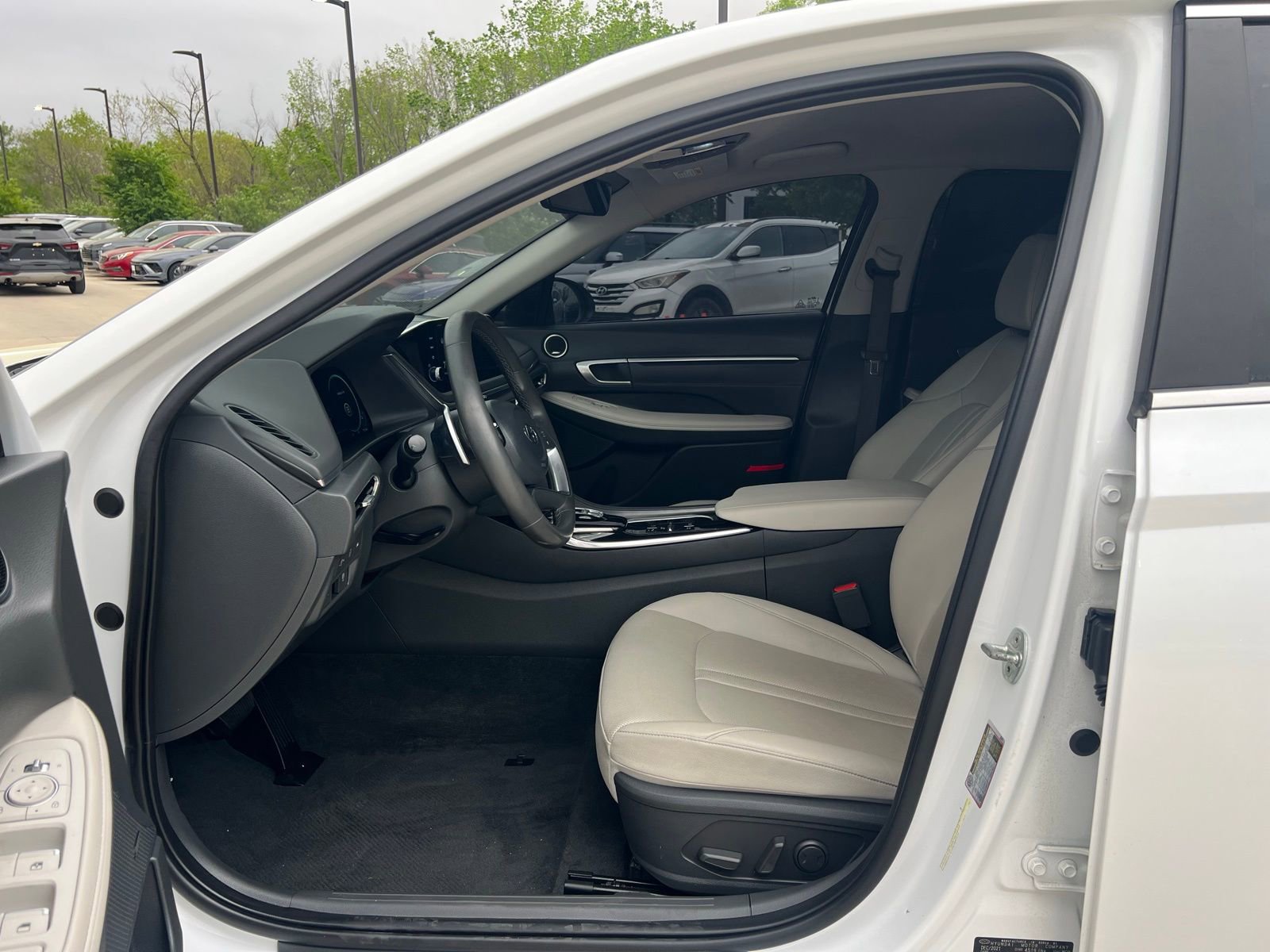 Certified 2022 Hyundai Sonata Limited FWD image 22