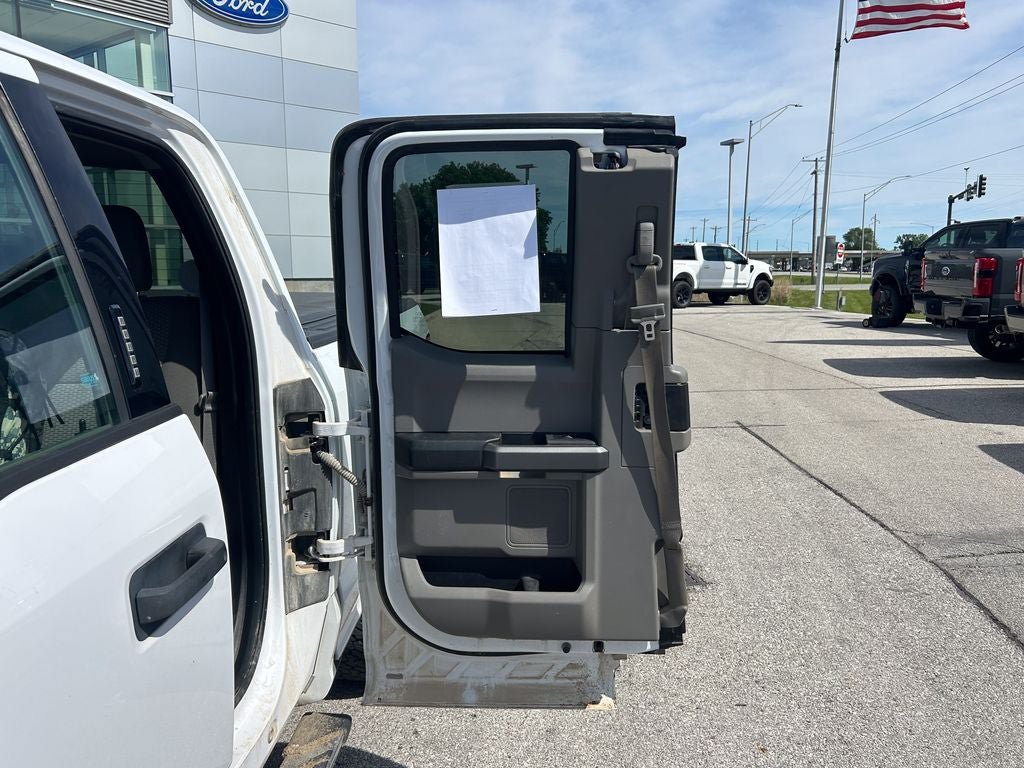 Used 2017 Ford F150 XLT w/ Equipment Group 301A Mid AWD/4WD image 15