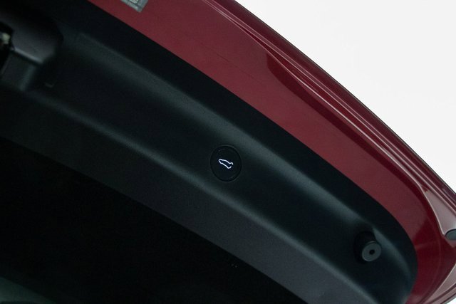 Used 2021 Tesla Model Y Long Range image 20