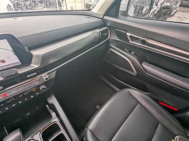 Certified 2023 Kia Telluride LX FWD image 18