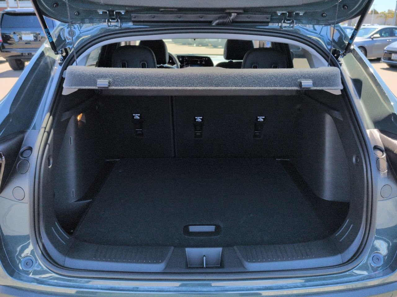 New 2026 Chevrolet Trax LT w/ Driver Confidence Package FWD image 27