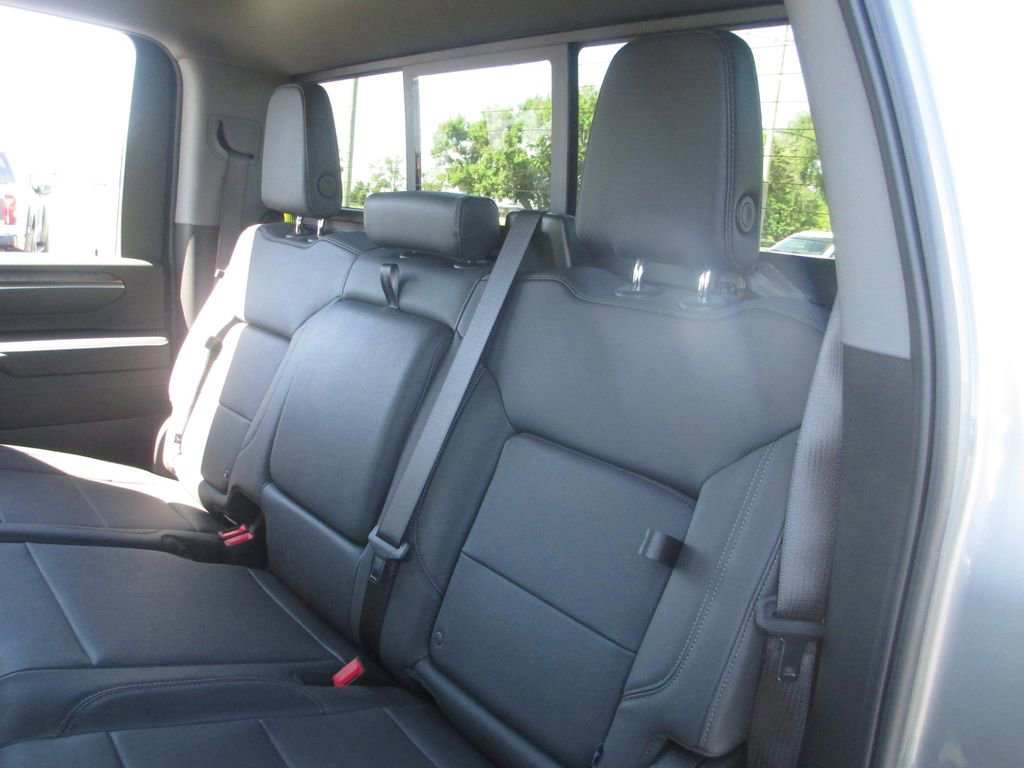 Used 2025 Chevrolet Silverado 3500 LTZ w/ LTZ Plus Package AWD/4WD image 24