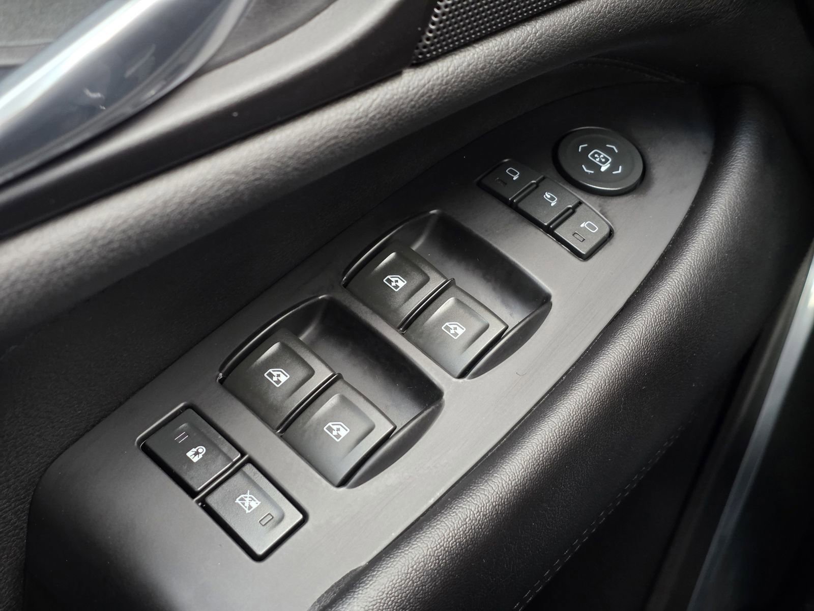 Used 2019 Cadillac Escalade 2WD image 30