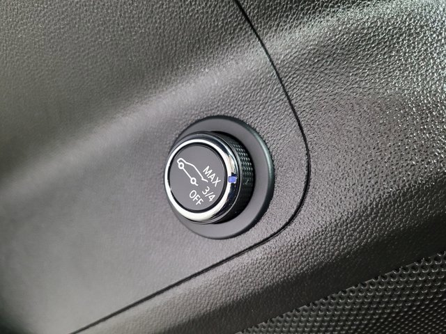 Used 2021 GMC Acadia SLE image 50