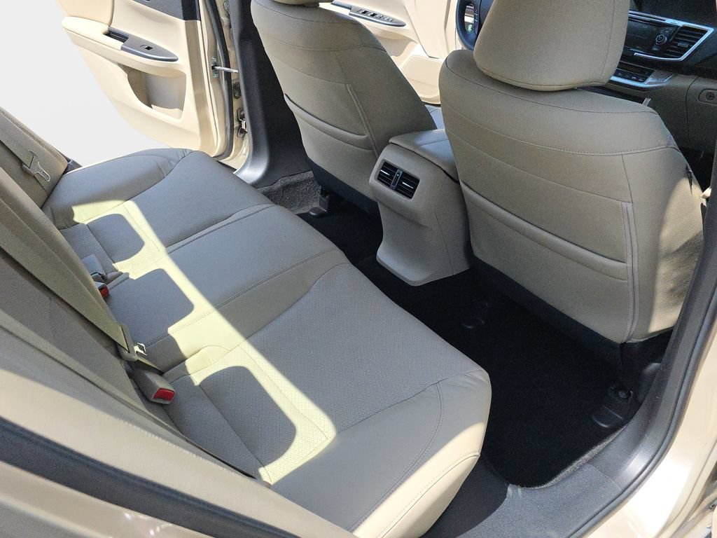Used 2015 Honda Accord EX-L image 13