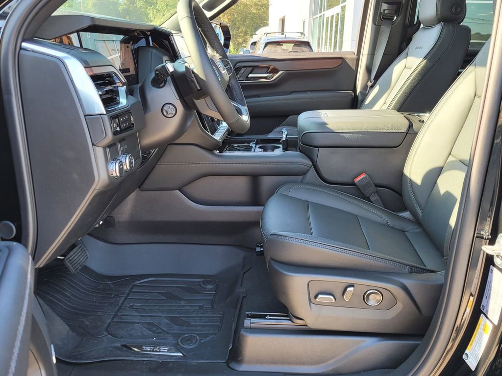 New 2025 GMC Yukon XL Denali w/ Sun & Power Step Package image 3
