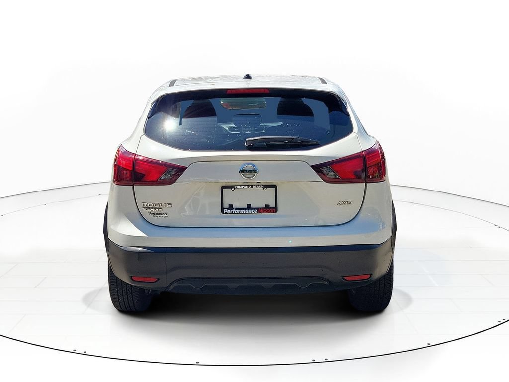 Used 2019 Nissan Rogue Sport S w/ Appearance Package AWD/4WD image 7
