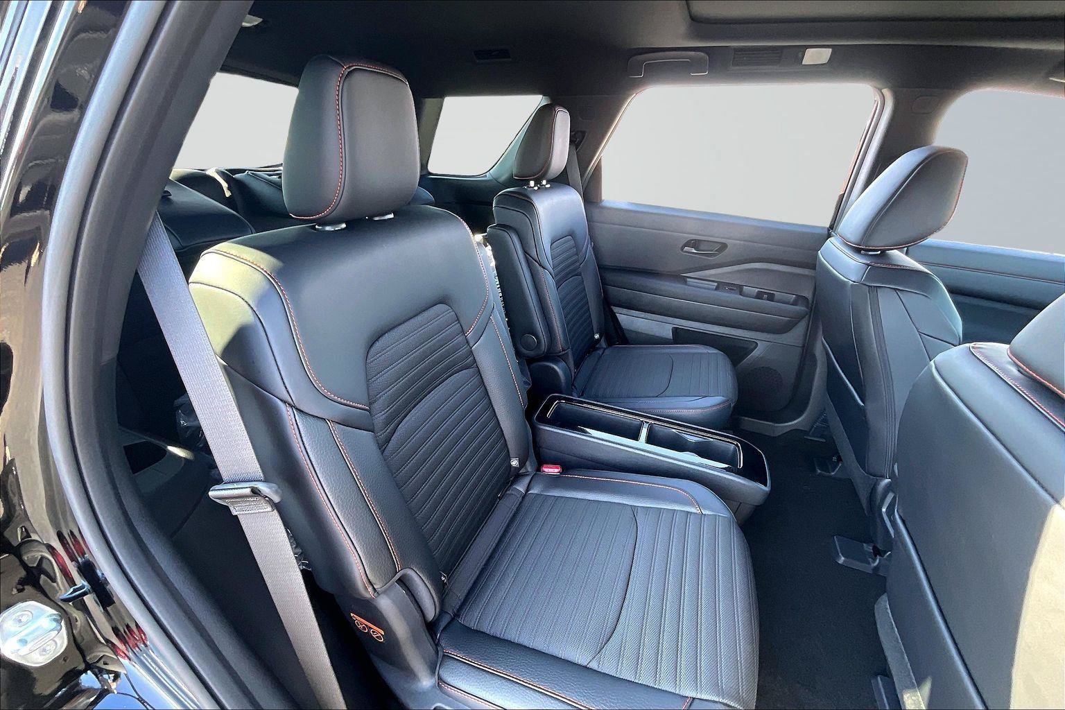New 2026 Nissan Pathfinder Rock Creek w/ Rock Creek Premium Package AWD/4WD image 10