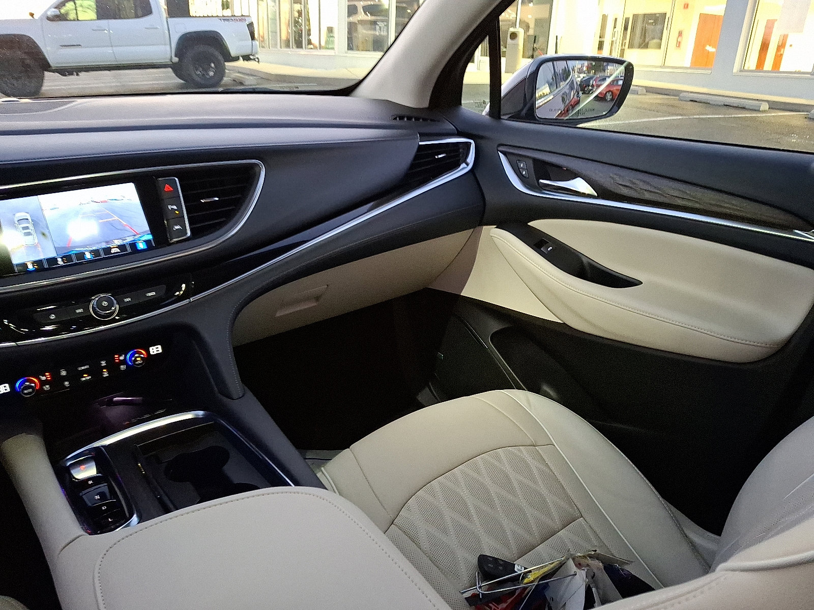 Certified 2024 Buick Enclave Avenir w/ Avenir Technology Package image 16