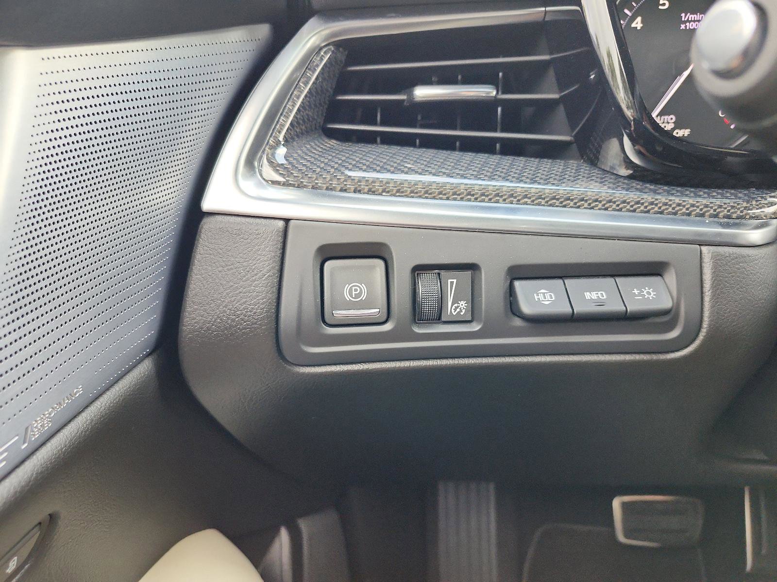 Used 2025 Cadillac XT5 Sportv w/ Technology Package image 25