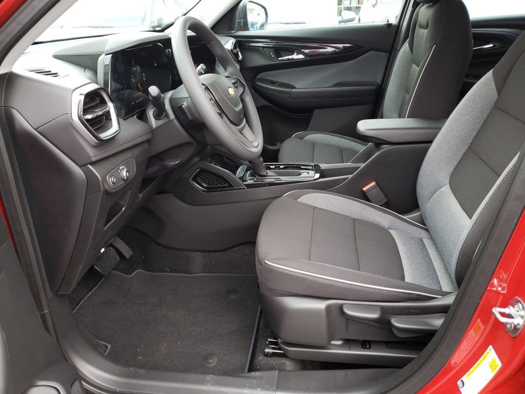 New 2026 Chevrolet TrailBlazer LS image 9