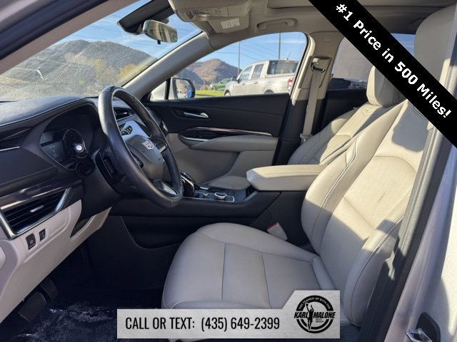 Used 2022 Cadillac XT4 Luxury w/ Cold Weather Package image 11