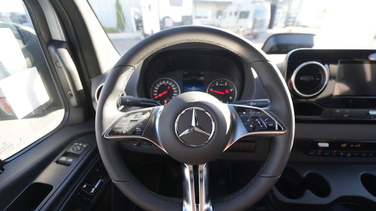 New 2026 Mercedes-Benz Sprinter 2500 image 10