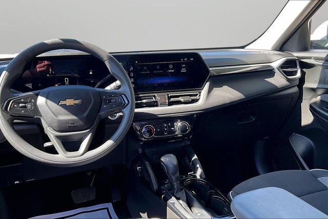 Used 2026 Chevrolet TrailBlazer LT AWD/4WD image 6
