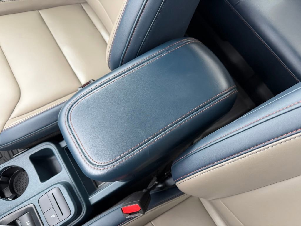 Used 2025 Ford Maverick Lariat w/ 4K Tow Package image 29