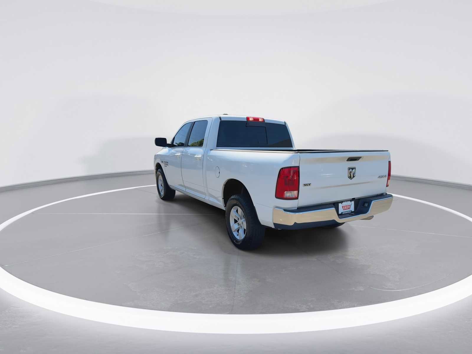 Used 2019 RAM 1500 Classic SLT AWD/4WD image 6