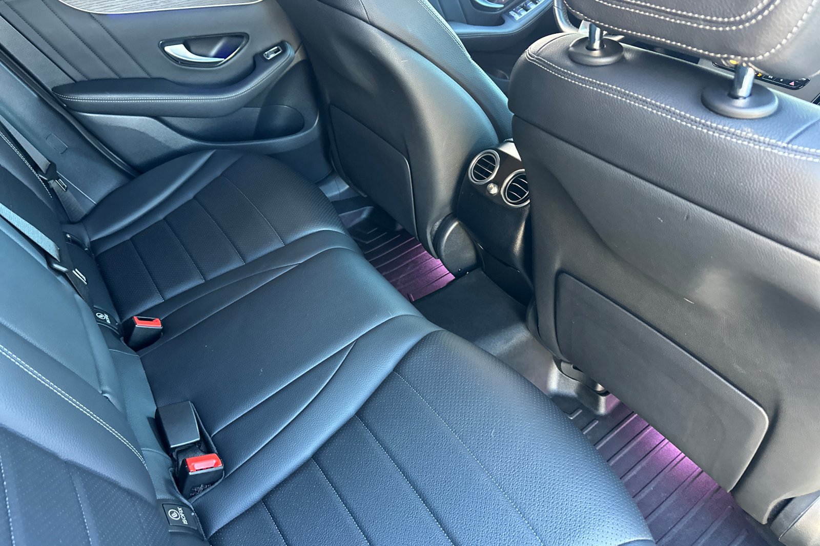Used 2022 Mercedes-Benz GLC 300 4MATIC image 32