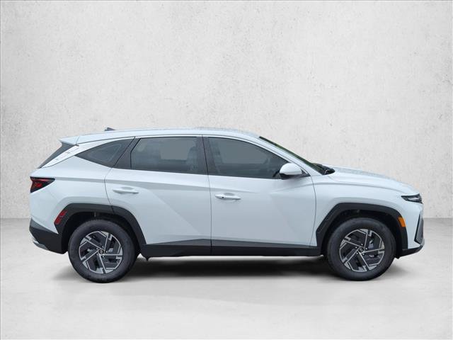 New 2026 Hyundai Tucson Blue SE FWD image 4