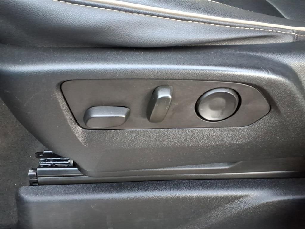 Certified 2023 Chevrolet Suburban Premier image 15