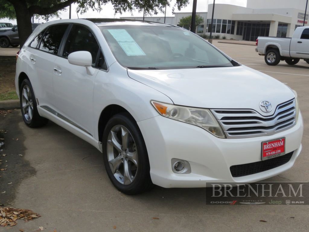 Used 2011 Toyota Venza w/ Comfort Pkg FWD image 2