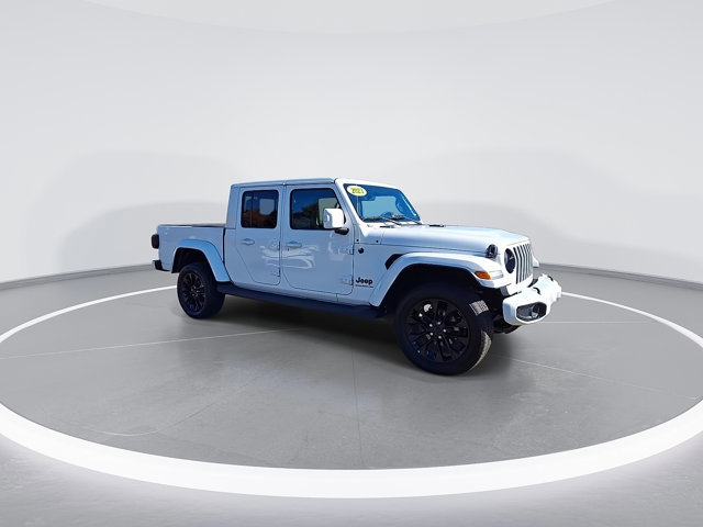 Used 2023 Jeep Gladiator Overland image 2