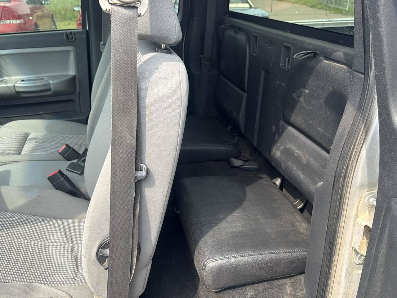 Used 2010 Dodge Dakota SXT AWD/4WD image 11