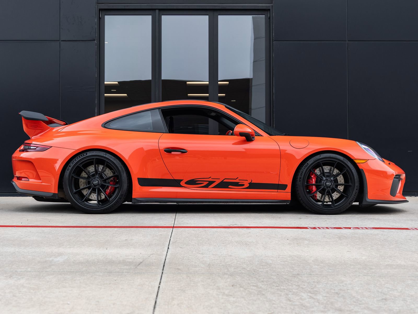 Certified 2018 Porsche 911 GT3 RWD image 12