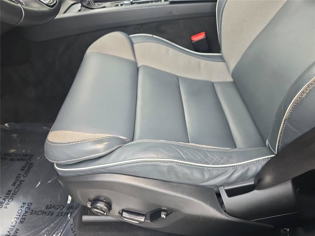 Used 2020 Volvo XC60 T5 R-Design w/ Protection Package Premier FWD image 16