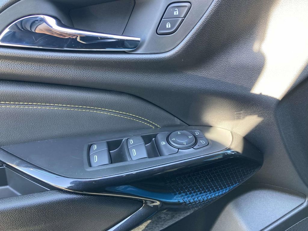 New 2026 Chevrolet Trax LT w/ Driver Confidence Package image 14