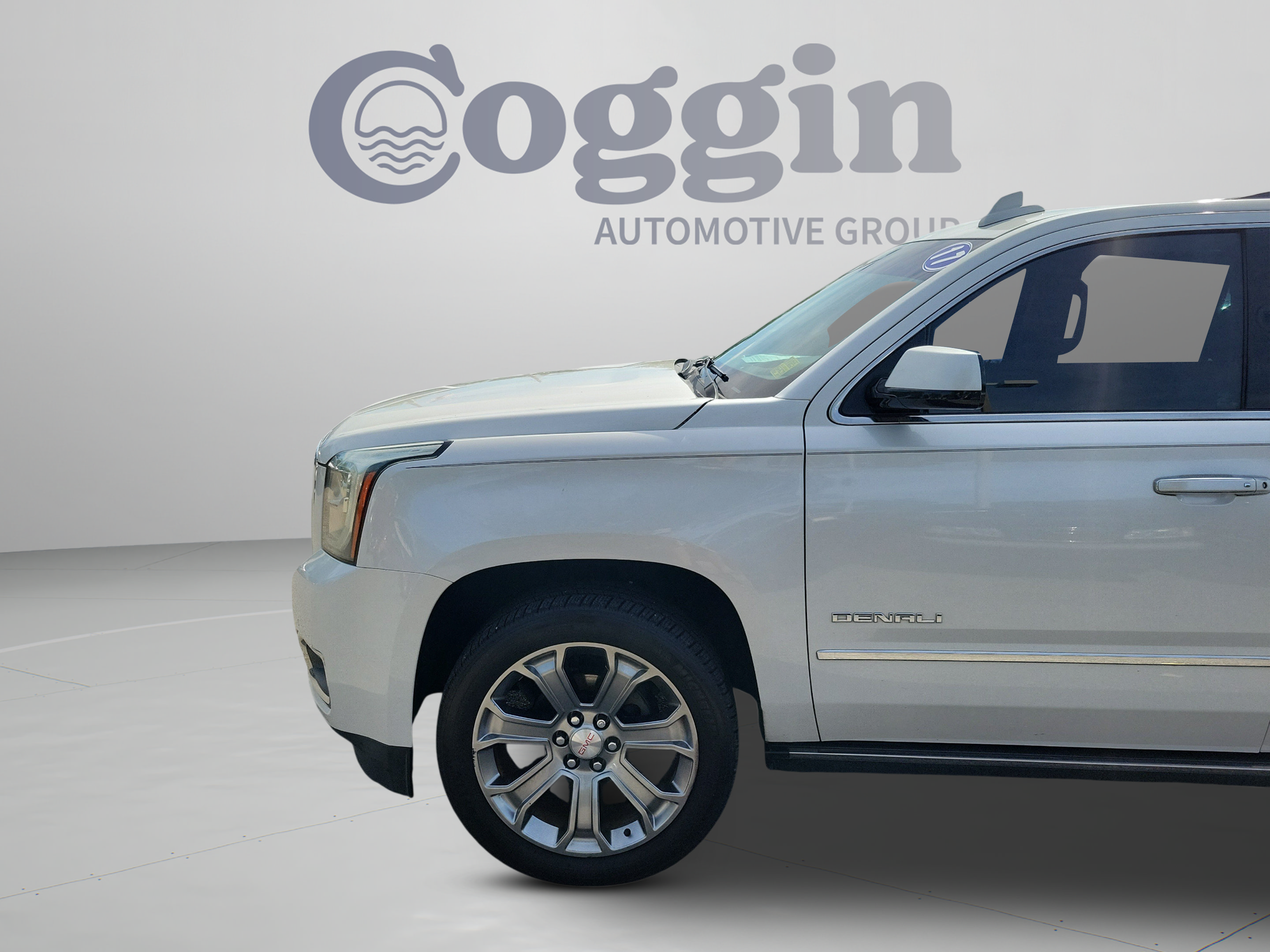 Used 2017 GMC Yukon Denali w/ Open Road Package RWD image 26