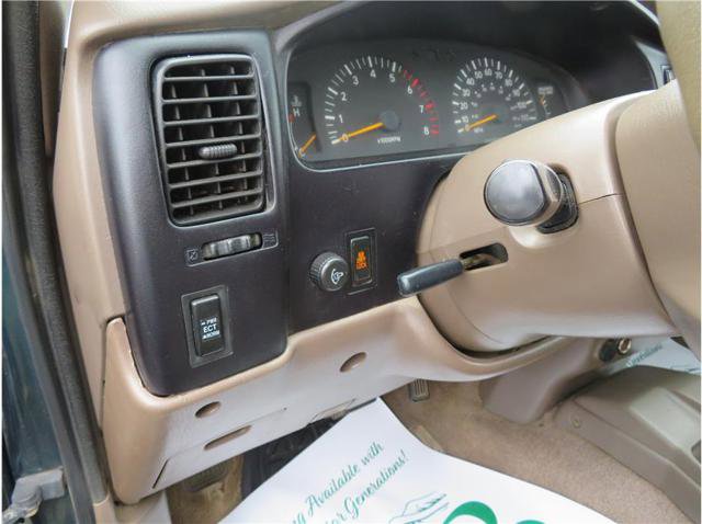 Used 1999 Toyota Tacoma 4x4 Xtracab V6 image 10