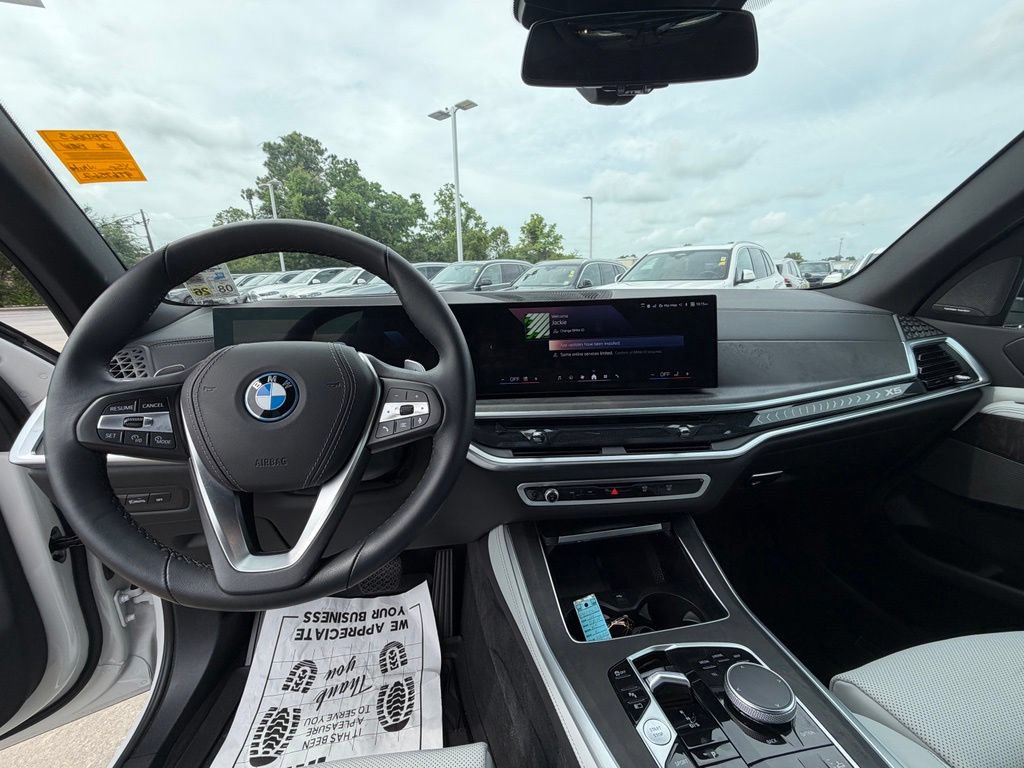 Certified 2024 BMW X5 xDrive50e w/ Premium Package AWD/4WD image 14