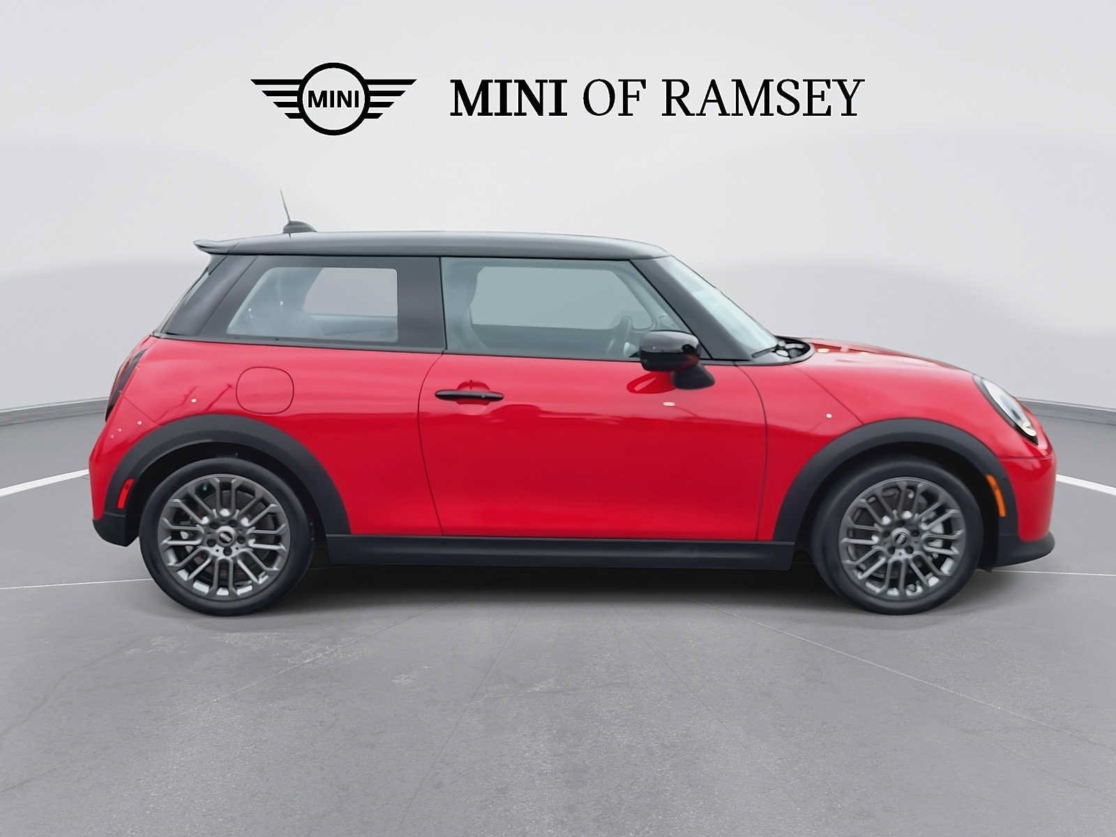 Used 2025 MINI Cooper S FWD image 9