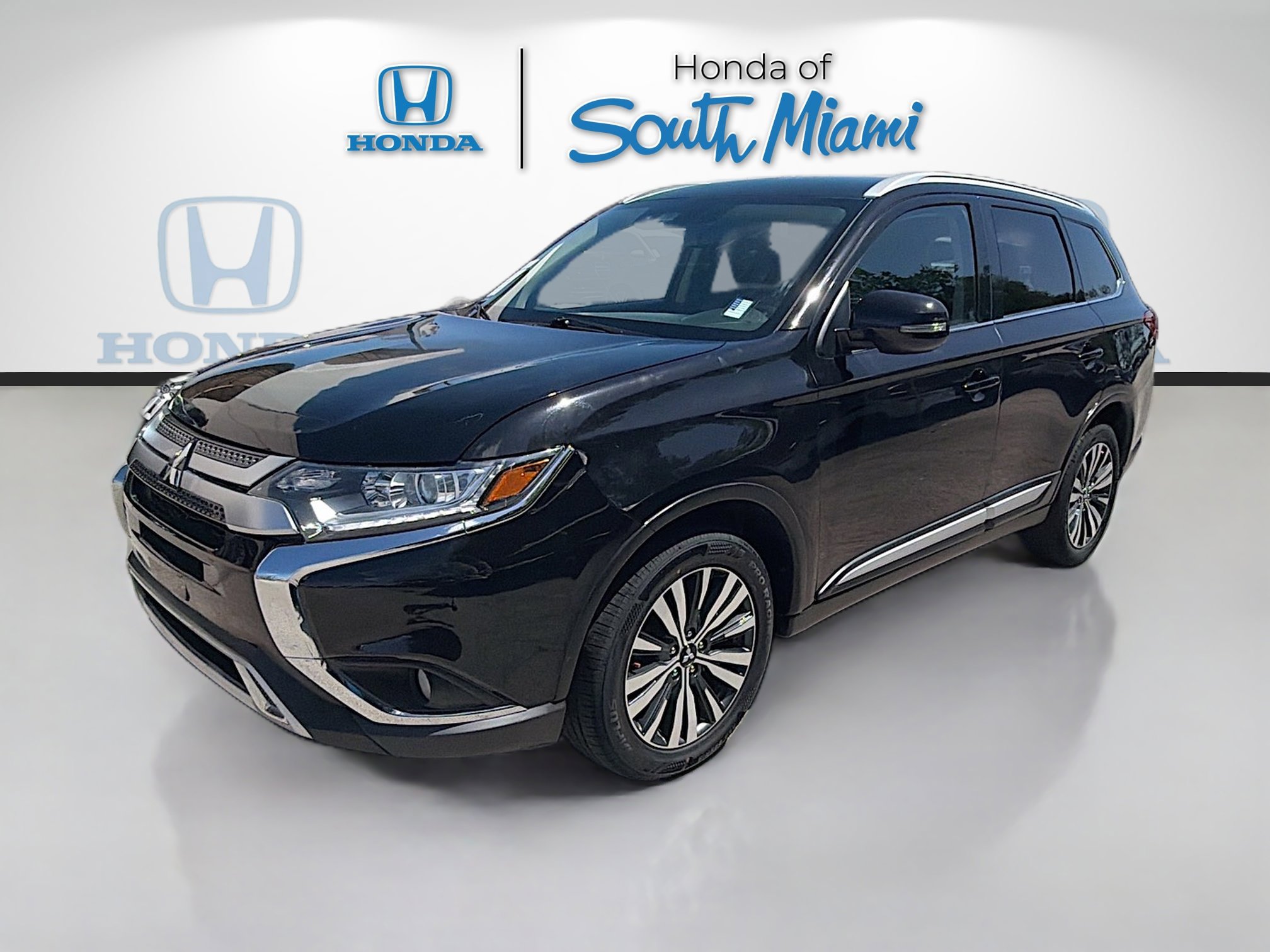 Used 2020 Mitsubishi Outlander SEL AWD/4WD image 3