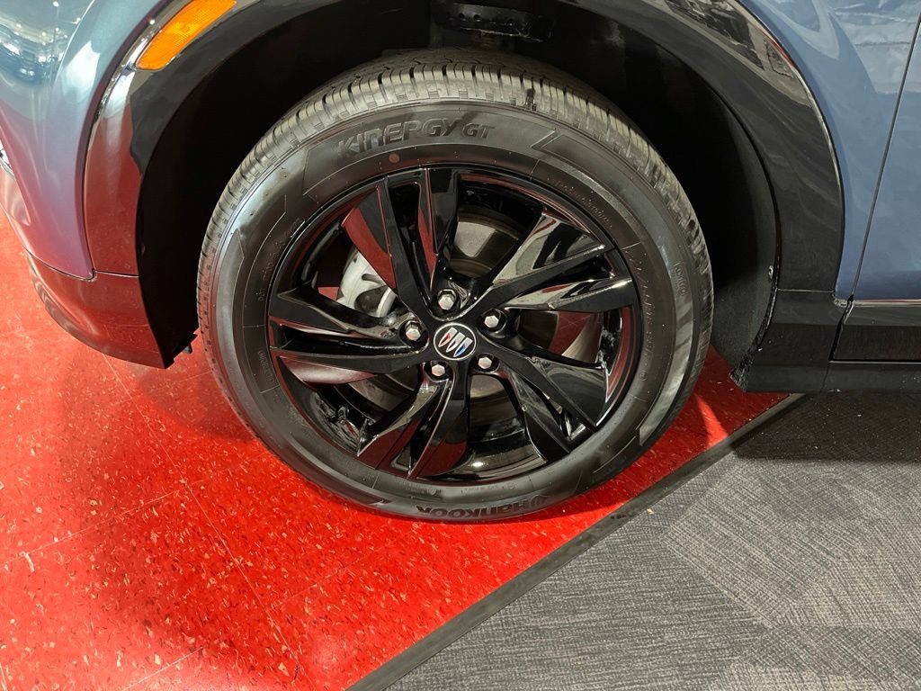 Certified 2024 Buick Encore GX Sport Touring AWD/4WD image 11