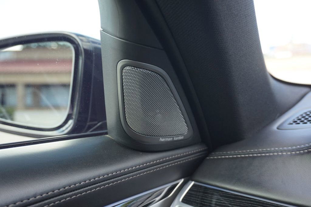 Used 2019 BMW 750i w/ Executive Package image 44