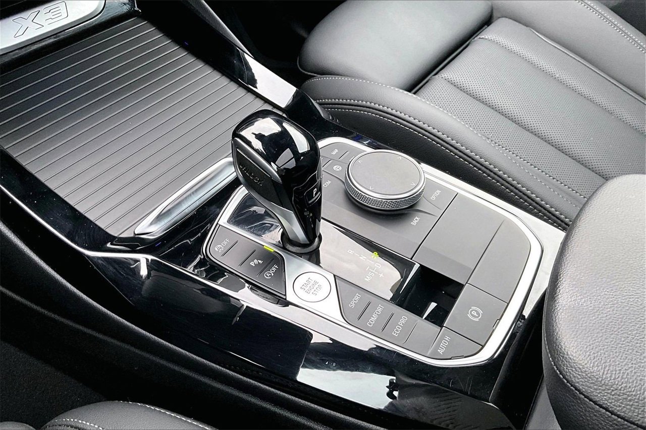 Used 2024 BMW X3 sDrive30i w/ M Sport Package image 31