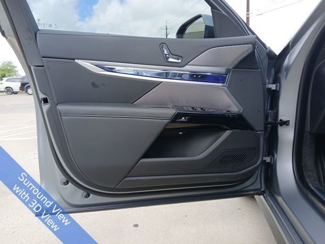 Certified 2025 BMW 740i image 20