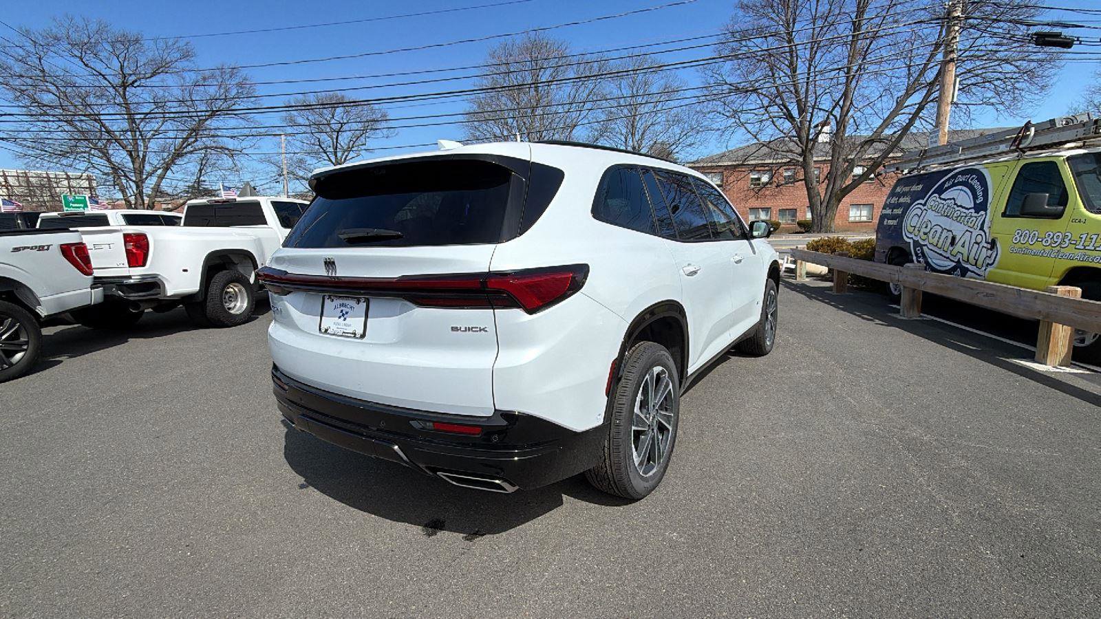 New 2026 Buick Enclave Sport Touring w/ Super Cruise Package image 7