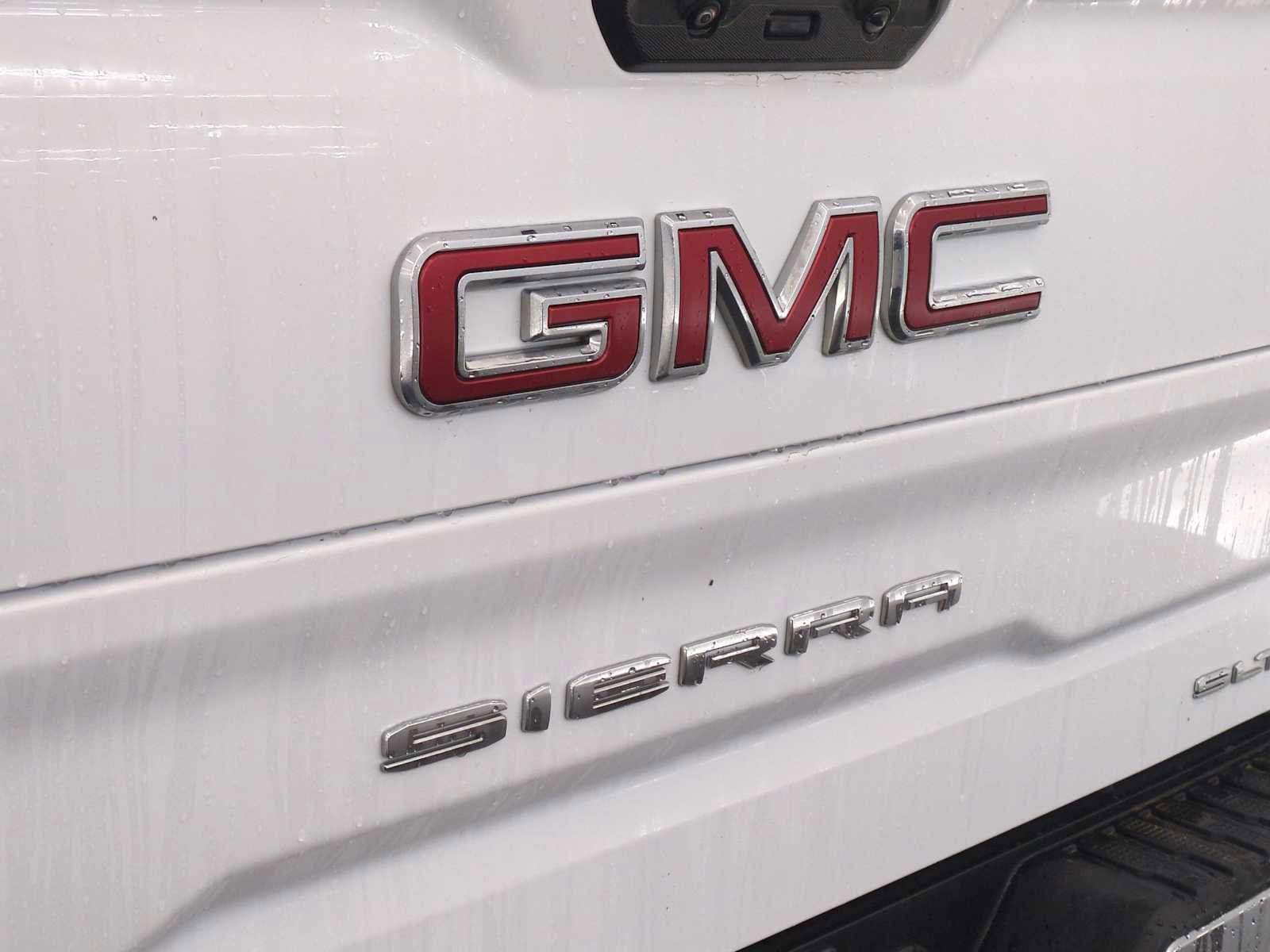Used 2023 GMC Sierra 1500 SLT w/ SLT Convenience Package AWD/4WD image 11